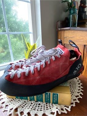 5.10 Five Ten Coyote Rock Climbing Shoes Size 12.5 EUC